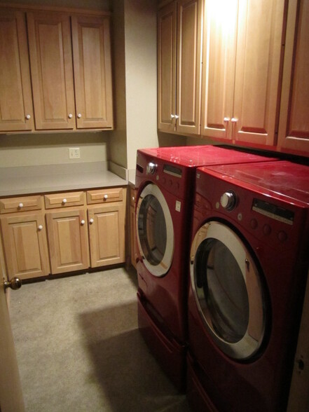 Building Photo - 4112 Coletta Dr