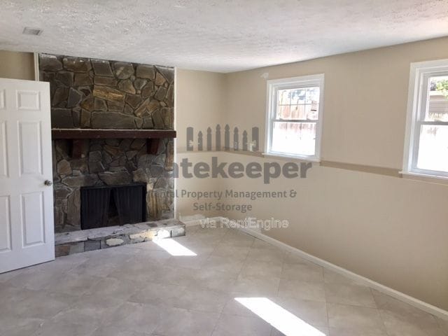 Building Photo - 108 Grenoble Rd