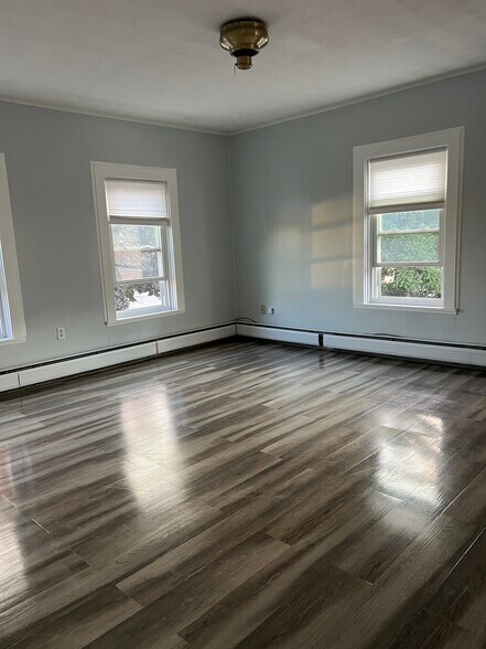 Living room - 50 Union Pl