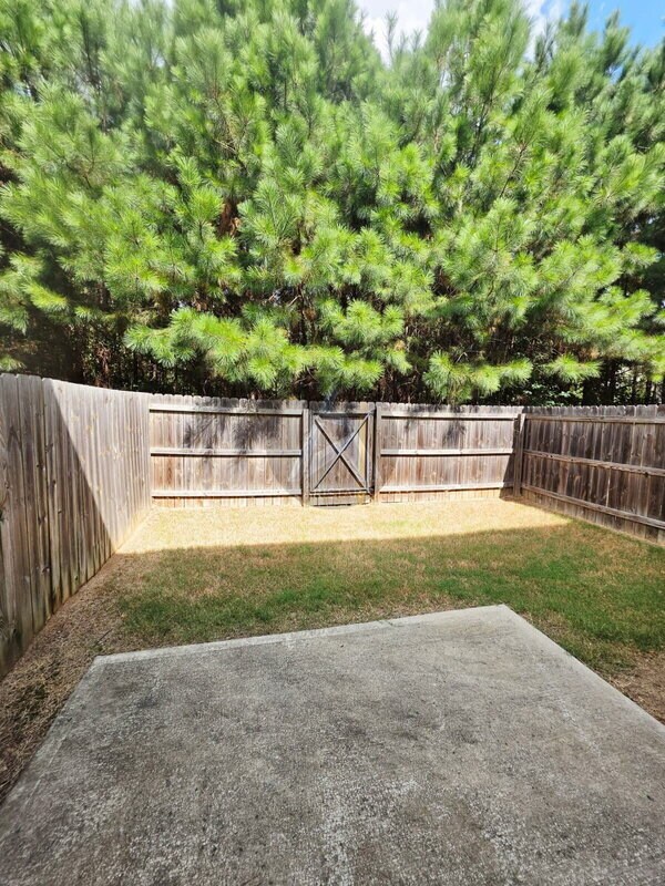 Building Photo - 5270 Mill Way