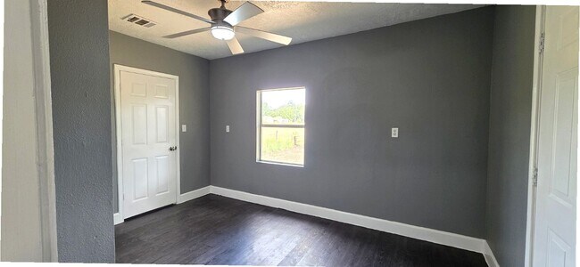 Building Photo - 5701 County Rd 288