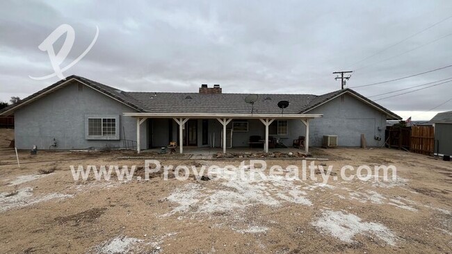 Building Photo - 19860 Yucca Loma Rd