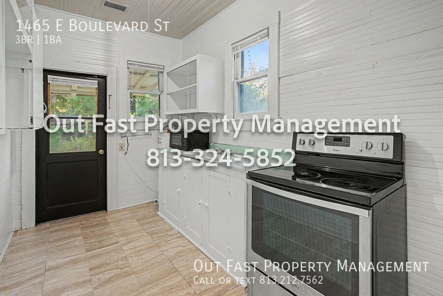 Building Photo - 1465 E Boulevard St