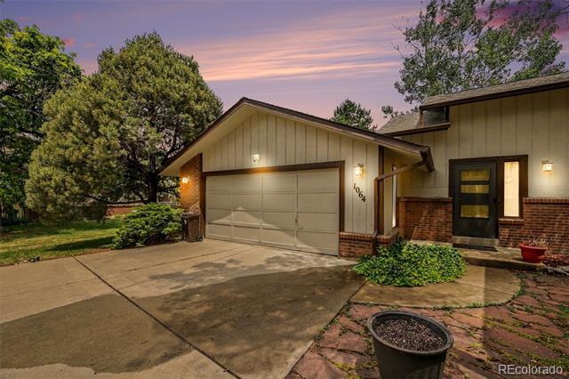Building Photo - 1064 Fairway Ct