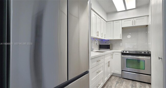 Building Photo - 2901 Polk St