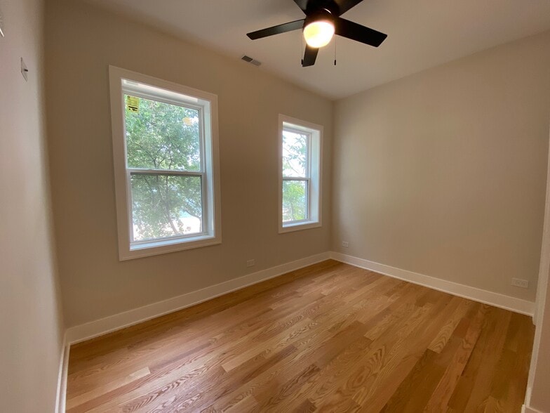 Building Photo - 1055 W Pratt Blvd