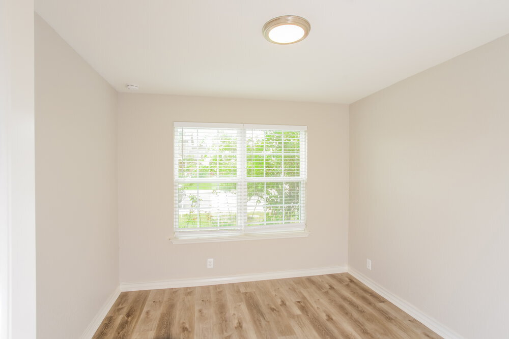 Building Photo - 14106 Cremello Falls