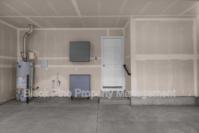 Building Photo - 11116 W Langit St