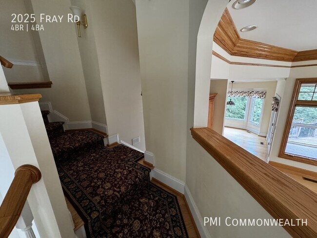 Building Photo - 4 Bed / 3.5 Bath Single Family (Available ...