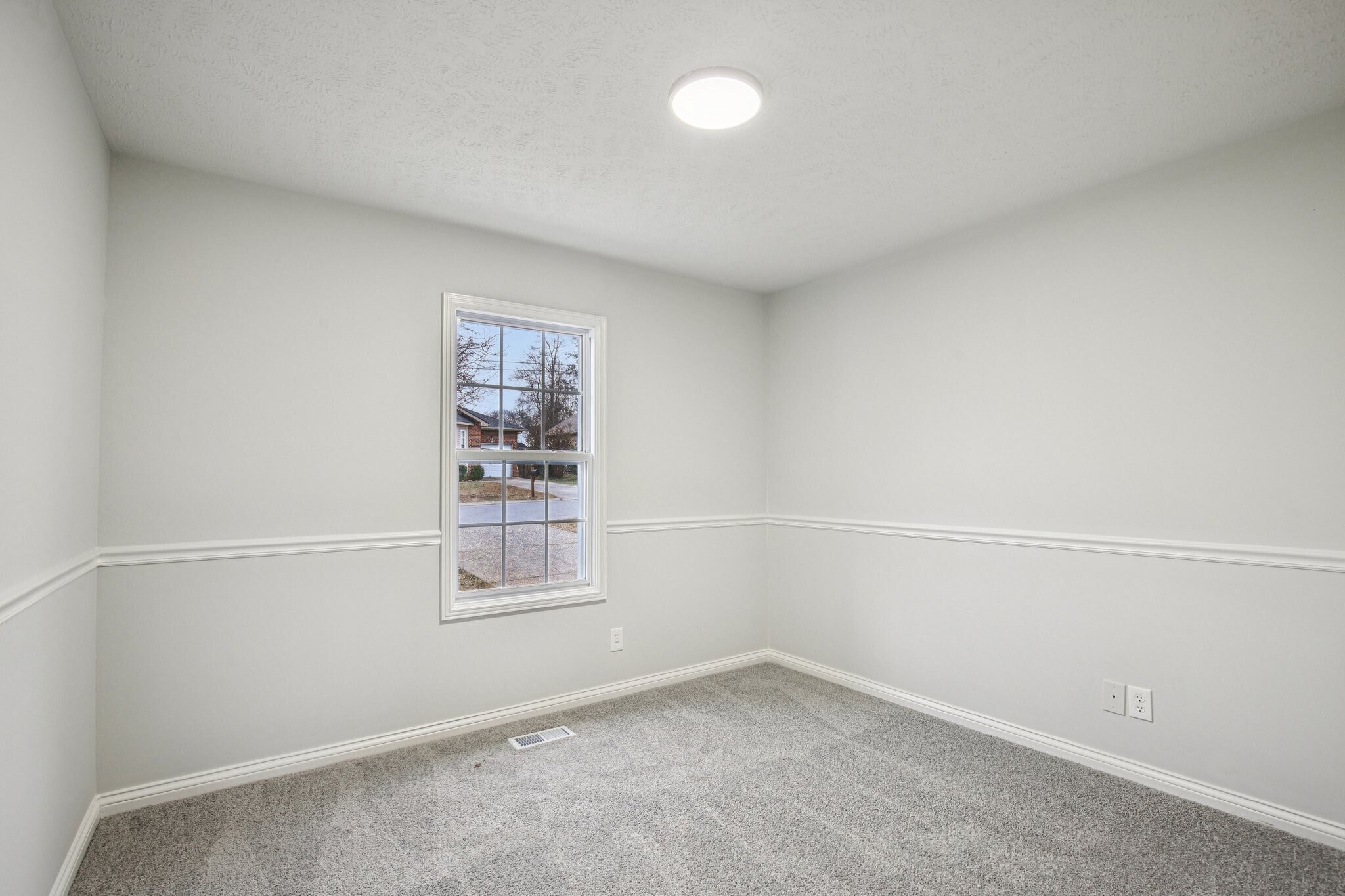 Building Photo - 205 Christine Dr