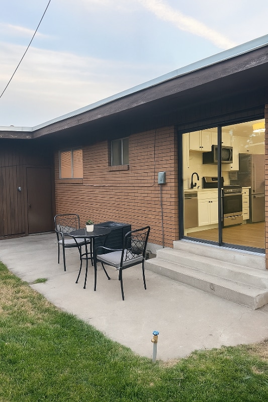 Building Photo - 519 S 330 E
