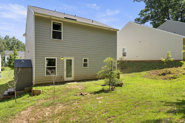 Building Photo - Charming 3-Bedroom Home in Millstone Subdi...