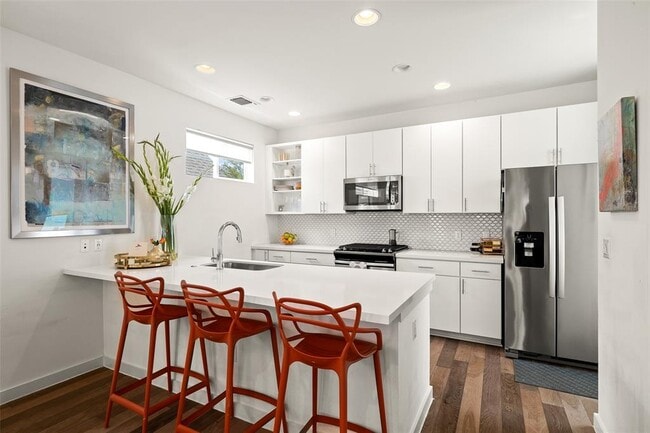 Building Photo - 3109 Aldwyche Dr