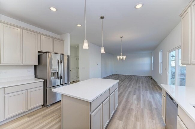 Building Photo - 454 Bower Ln