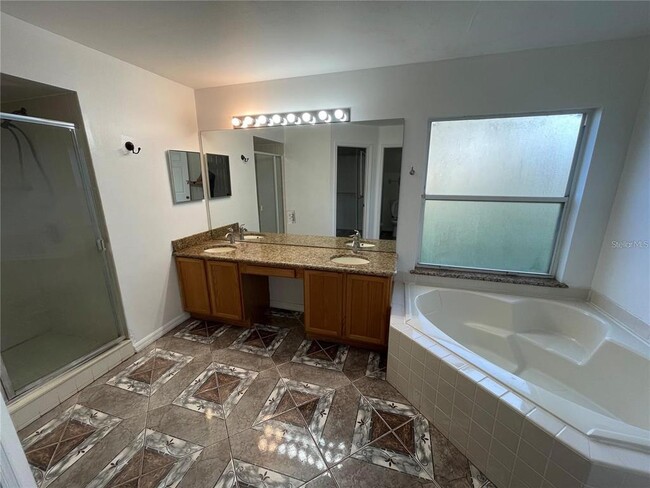 Building Photo - 8581 Fort Thomas Wy