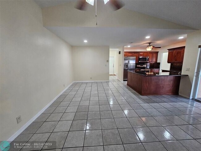 Building Photo - 11327 Little Bear Dr