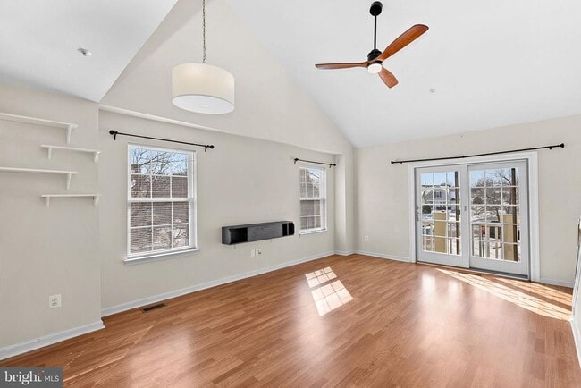 Building Photo - 43374 Greyswallow Terrace