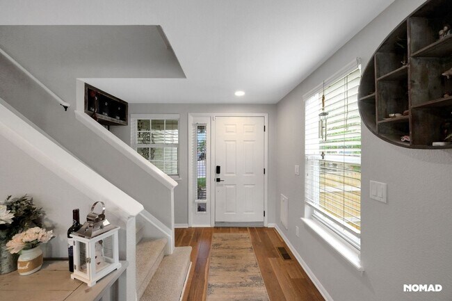 Building Photo - Spacious 4BR House in Aurora