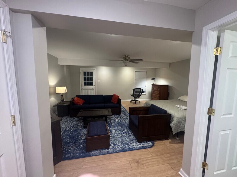 Building Photo - 8756 Springwater Dr