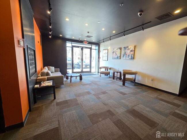 Building Photo - 120 Georges Rd