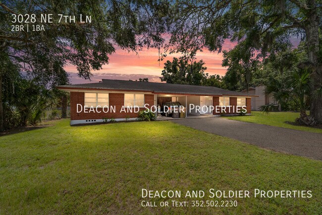 Primary Photo - 3028 NE 7th Ln