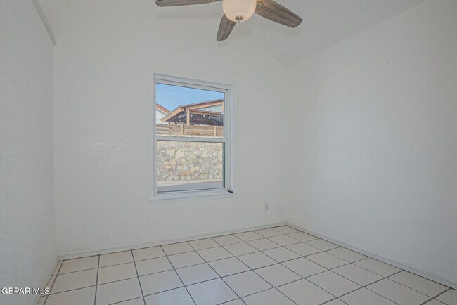 Building Photo - 12033 Fred Carter Dr