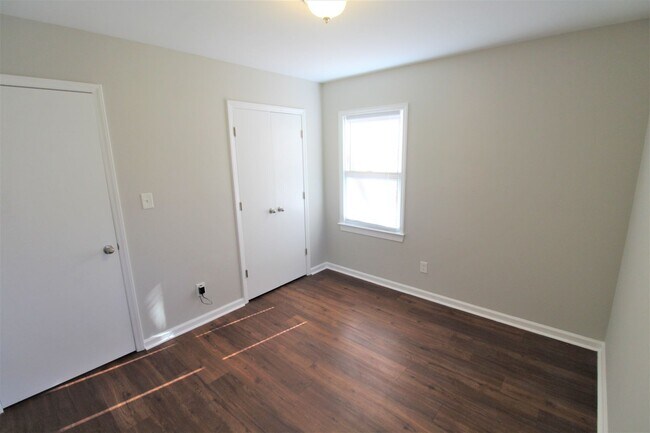 Building Photo - Move-In Ready Ranch Minutes from Plaza Midwood, NoDa & Uptown