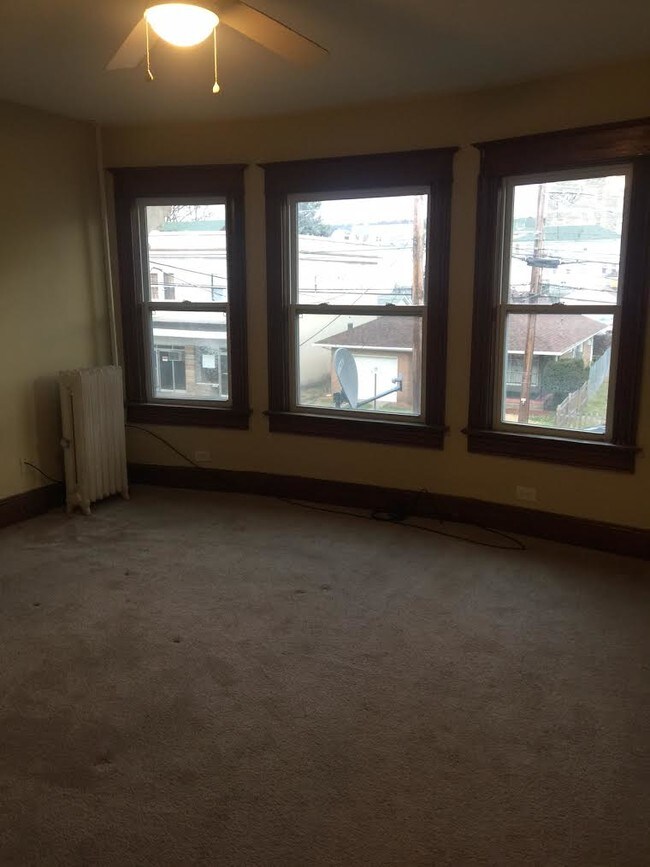 Building Photo - 212 Prospect Ave