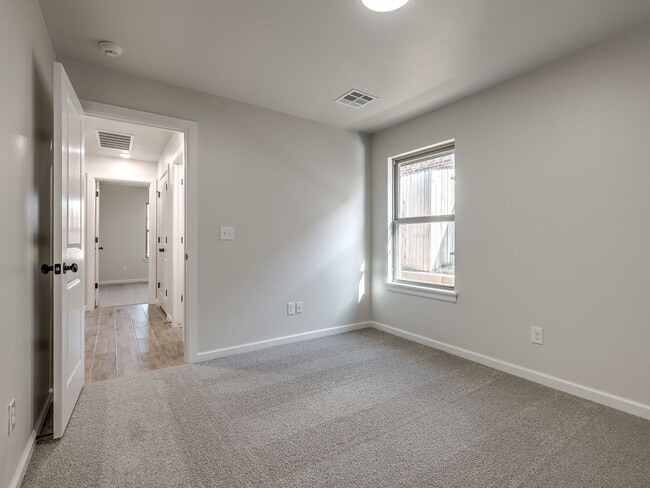 Building Photo - New Home in Azalea Farms!