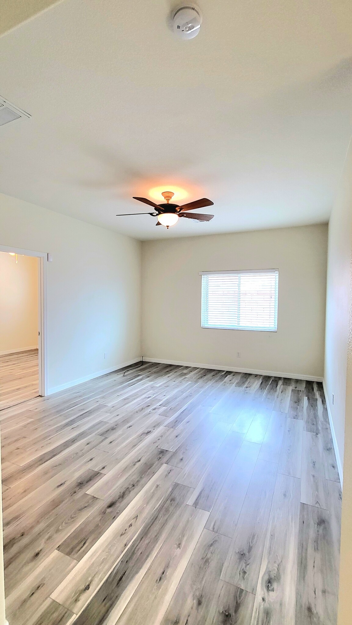 Building Photo - 5761 E Badlands Ln