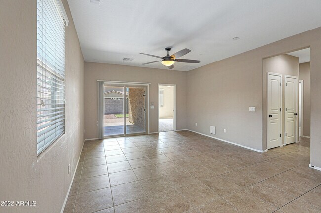 Building Photo - 14903 W Georgia Dr