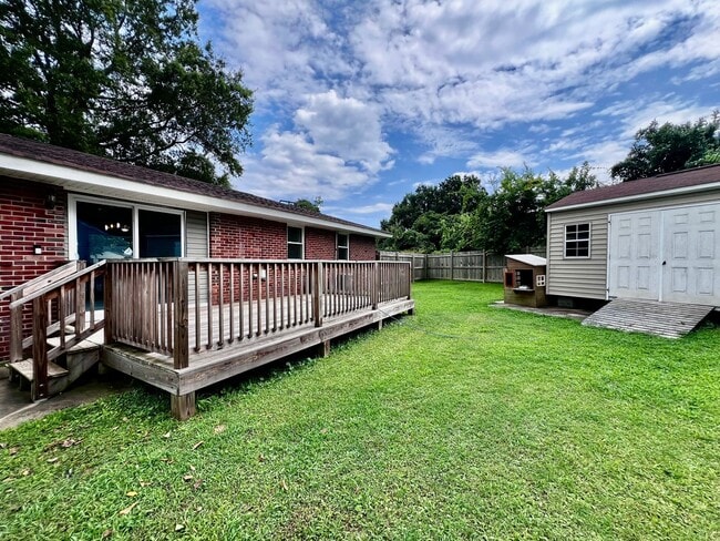 Building Photo - Charming 4 Bedroom home in Norfolk