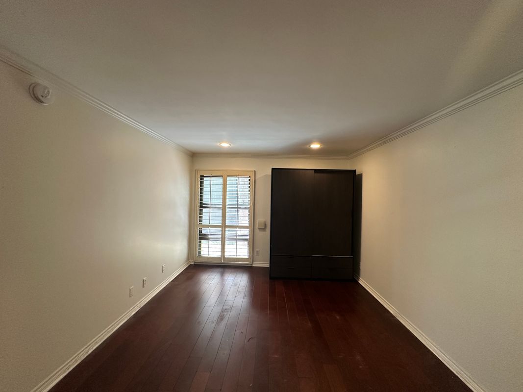 Building Photo - 7777 W 91st St