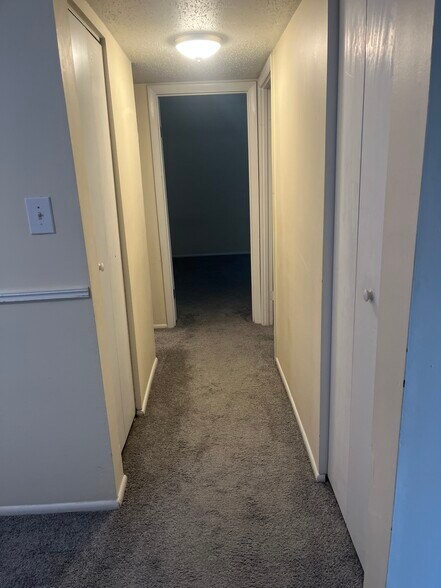 Building Photo - 308 Thalia Station Ct