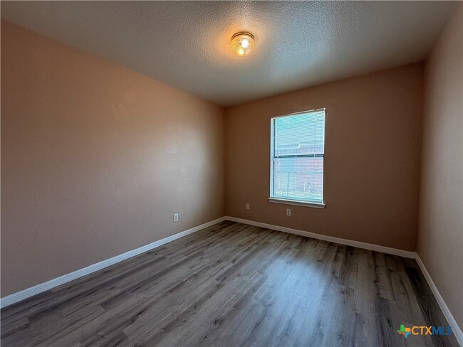 Building Photo - 108 Castellon Ct