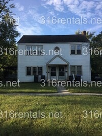 Building Photo - 419 E 6th St