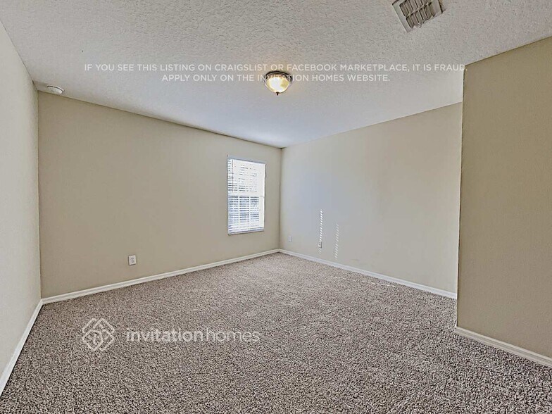 Building Photo - 9156 Lake Avon Dr