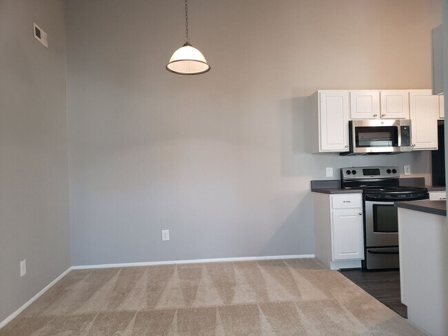 Building Photo - Newpointe Condos