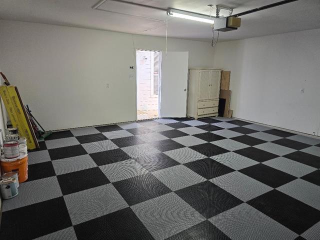 Building Photo - 6011 Longley Ct