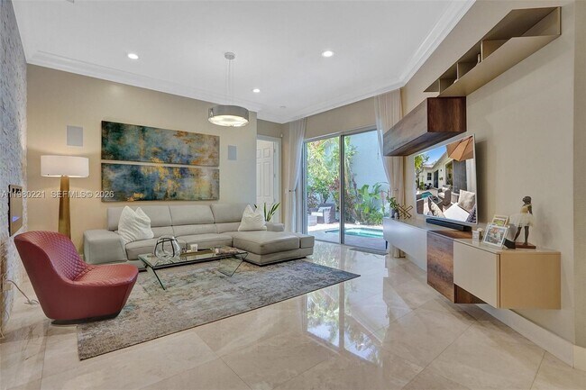 Building Photo - 1529 Shoreline Way