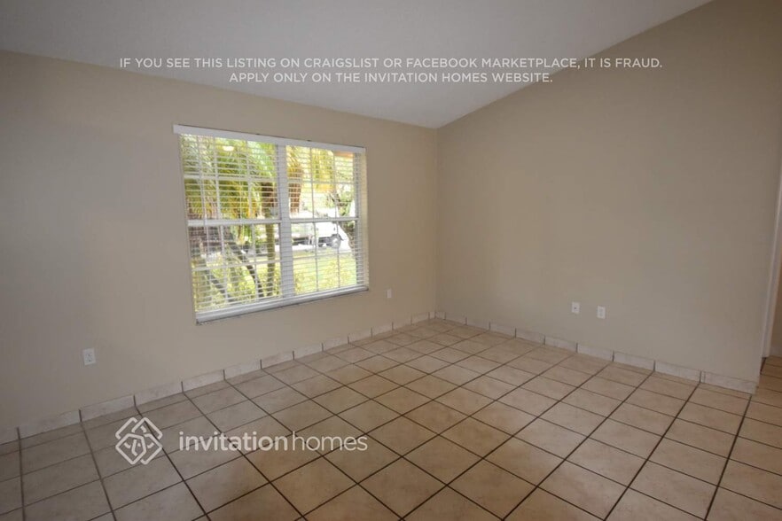 Building Photo - 6341 Sedgewyck Cir W