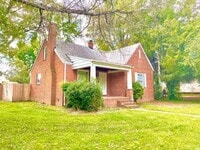Building Photo - 5112 Lochaven Ave