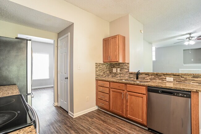 Building Photo - 1715 Harte Cir