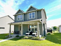 Building Photo - 6940 Country Ln