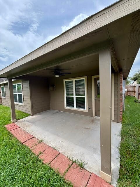 Building Photo - 24127 Auburn Woods Ct
