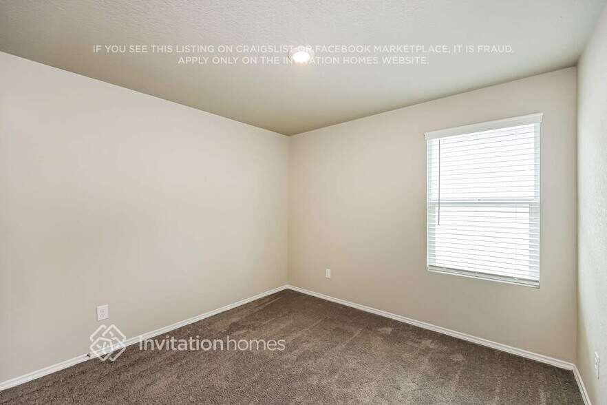 Building Photo - 128 Hollywood Dr