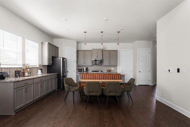 Building Photo - 4904 Escape Rivera Dr