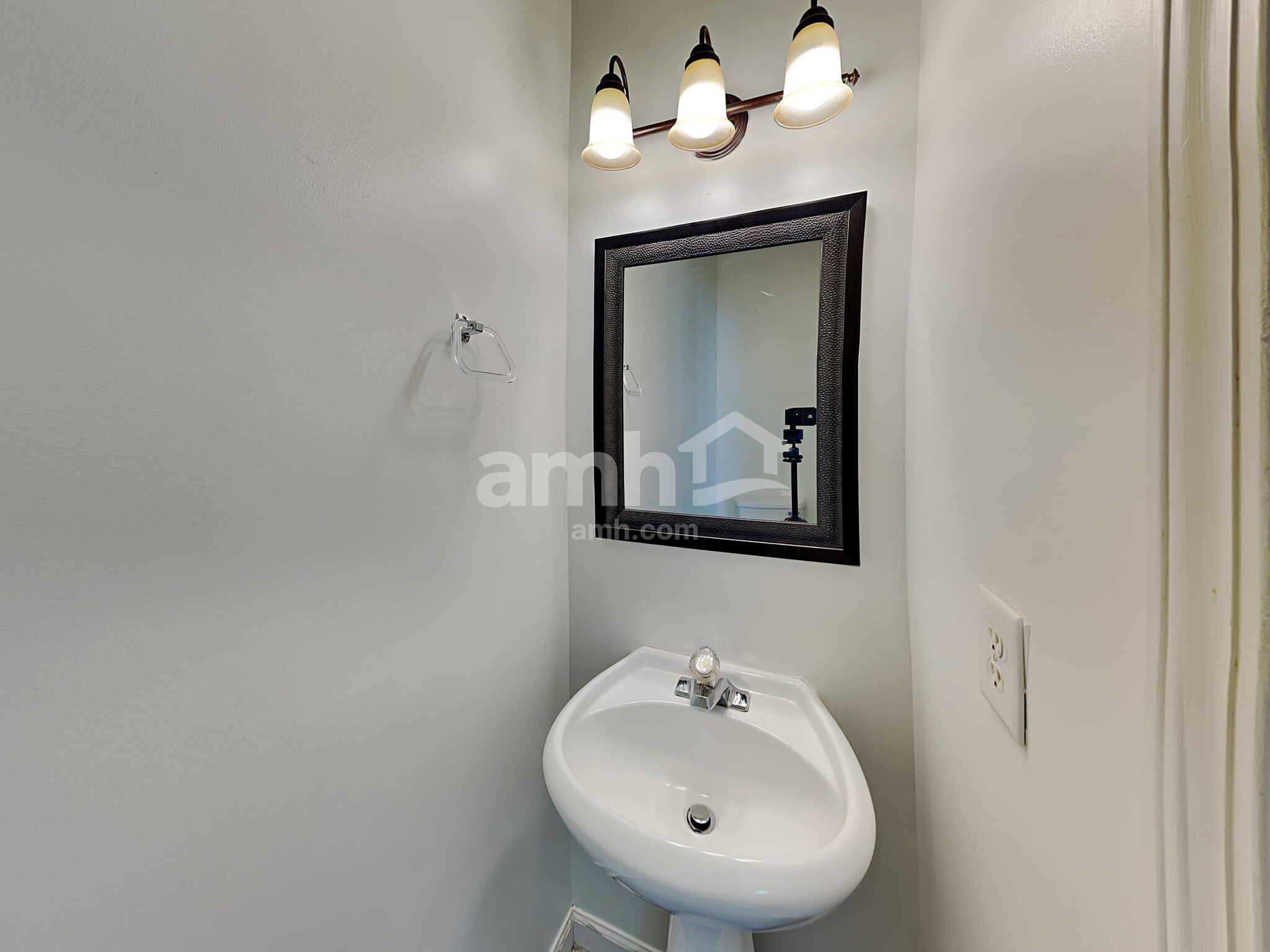 Building Photo - 4763 Asherton Pl NW