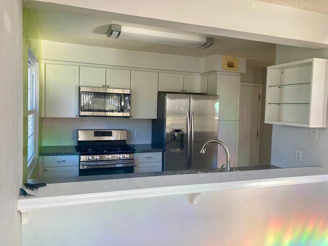Kitchen - 919 S Granby Way