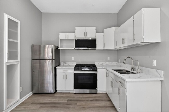 Building Photo - Cozy, perfectly located 2 bedroom unit in San Diego!